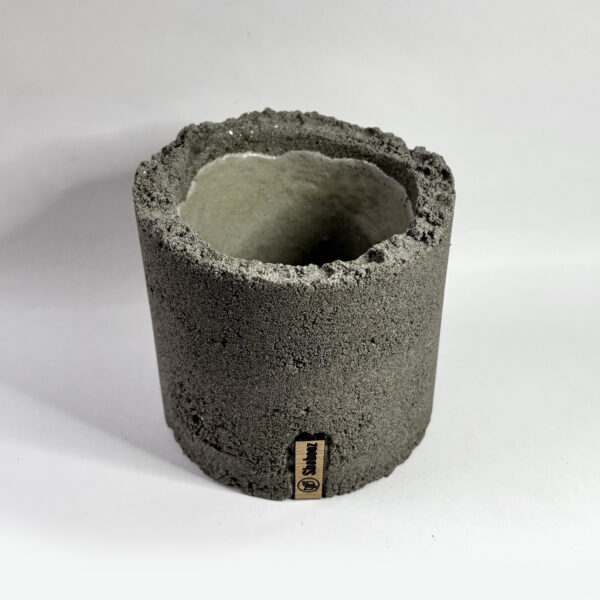 Handmade Single Cement Pot for office desk - Image 2
