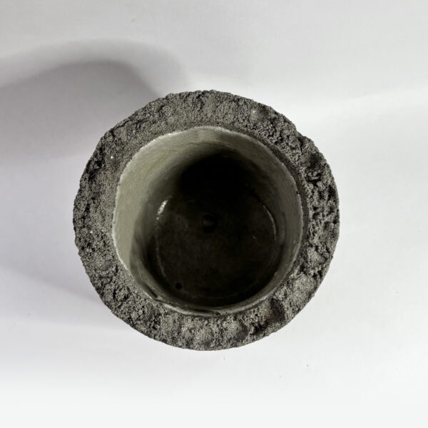 Handmade Single Cement Pot for office desk - Image 4